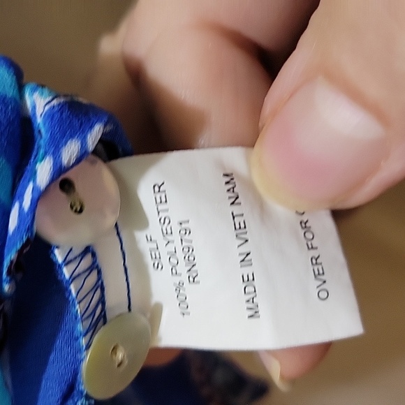 Figueroa & Flower blue floral boho top. - Picture 3 of 5